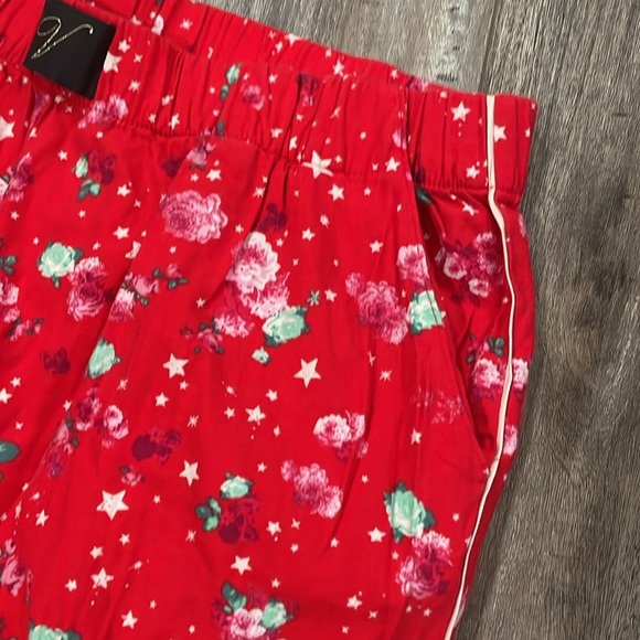 Victoria’s Secret Red Floral Rose and Peony Pajama Pants small - Picture 6 of 8